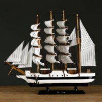 Корабль сувенирный средний «Трёхмачтовый», борта белые с чёрной полосой, паруса белые, микс, 41 х 37 х 8 см 565342s фото